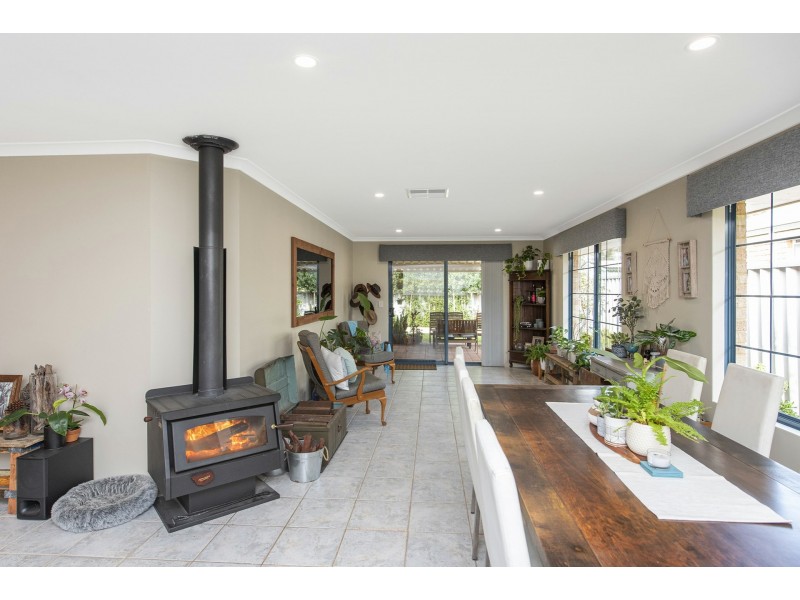 19 Babbler Court, Maida Vale WA 6057