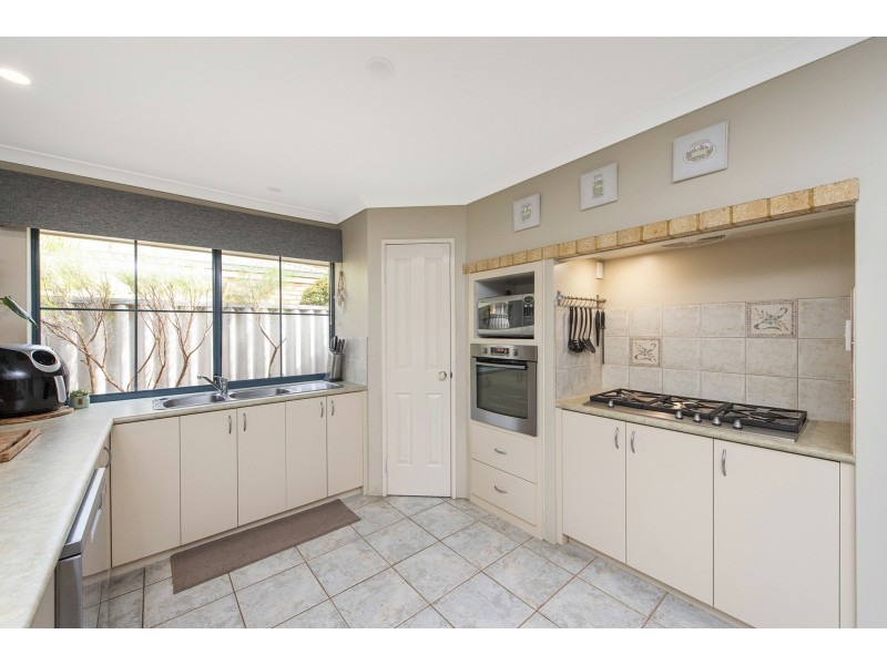 19 Babbler Court, Maida Vale WA 6057