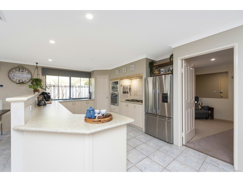 19 Babbler Court, Maida Vale WA 6057