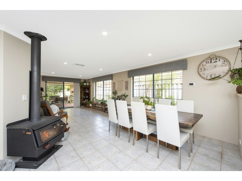 19 Babbler Court, Maida Vale WA 6057