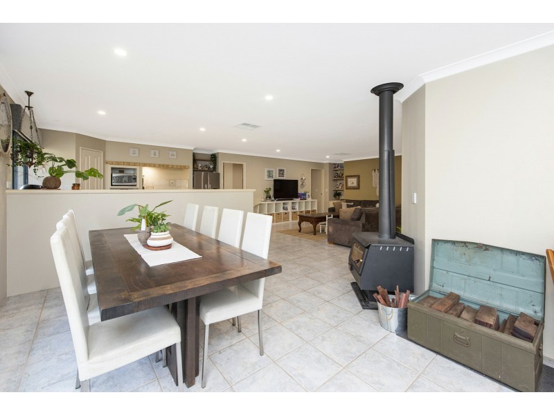 19 Babbler Court, Maida Vale WA 6057