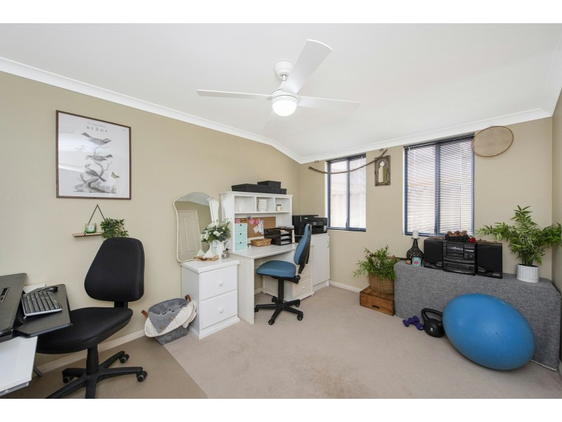 19 Babbler Court, Maida Vale WA 6057