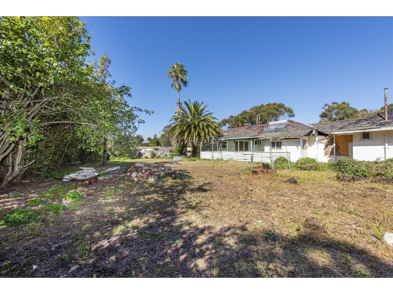 12 Recreation Road, Kalamunda WA 6076