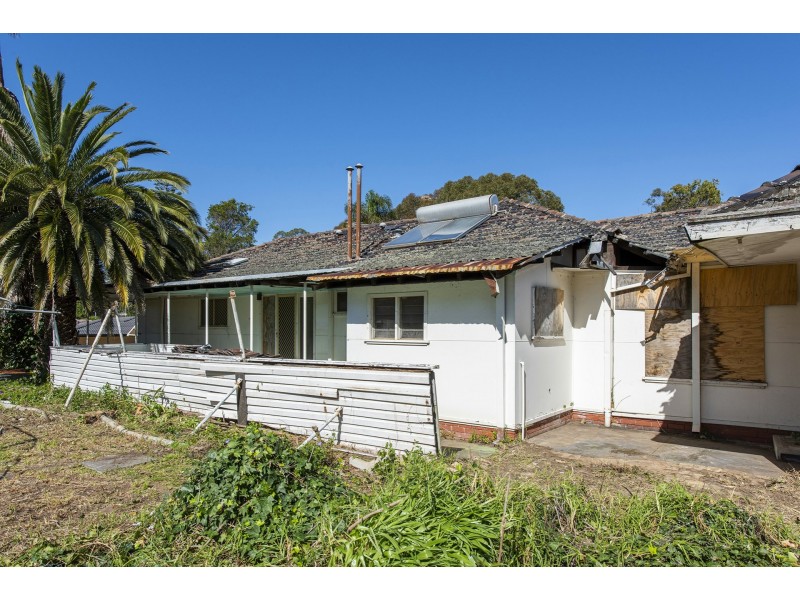 12 Recreation Road, Kalamunda WA 6076