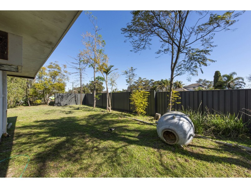 12 Recreation Road, Kalamunda WA 6076