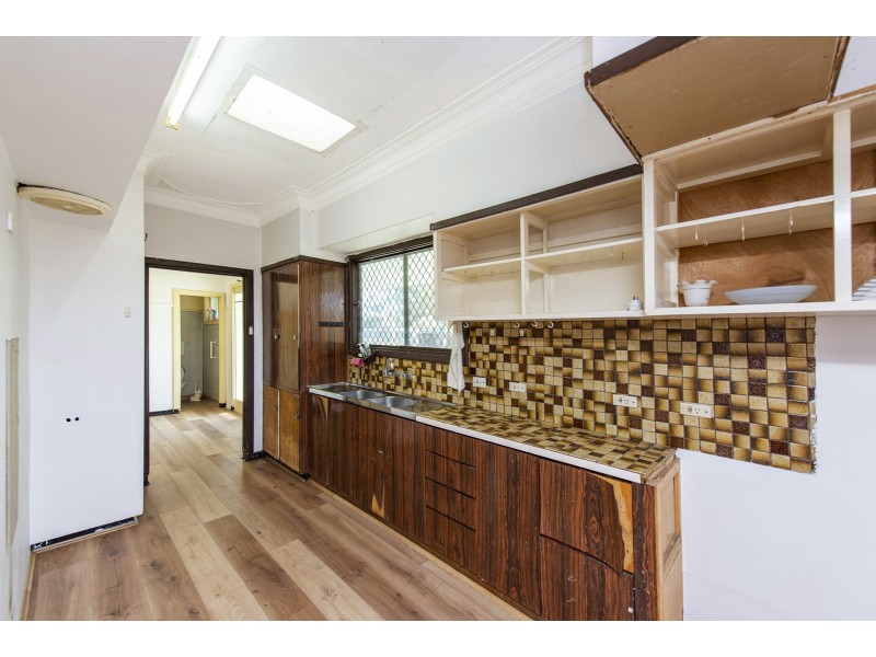 12 Recreation Road, Kalamunda WA 6076