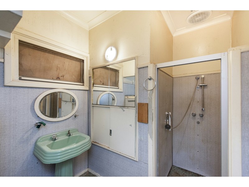 12 Recreation Road, Kalamunda WA 6076