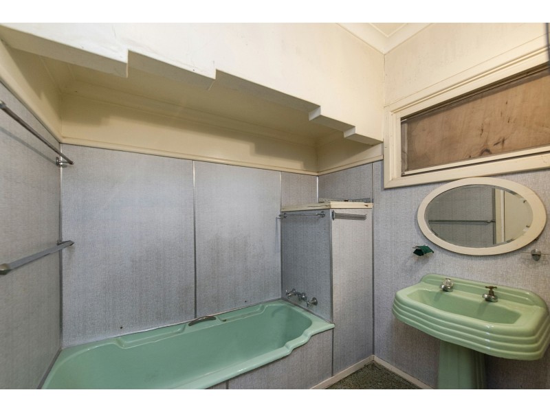 12 Recreation Road, Kalamunda WA 6076