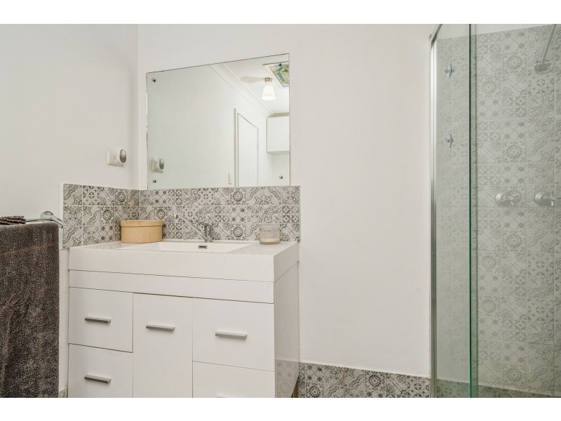 2/96 Helena Street, Guildford WA 6055