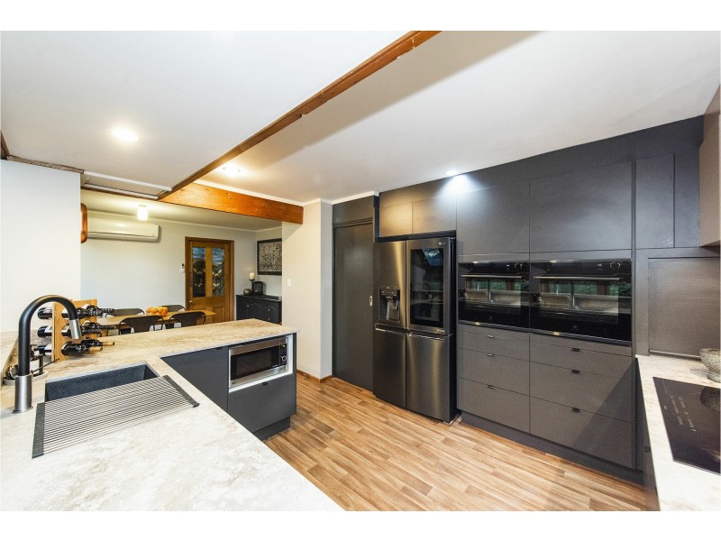 27 Gray Road, Gooseberry Hill WA 6076