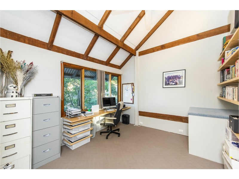 27 Gray Road, Gooseberry Hill WA 6076