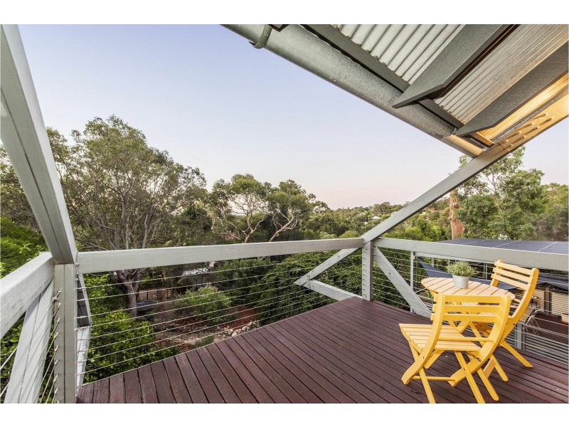 27 Gray Road, Gooseberry Hill WA 6076