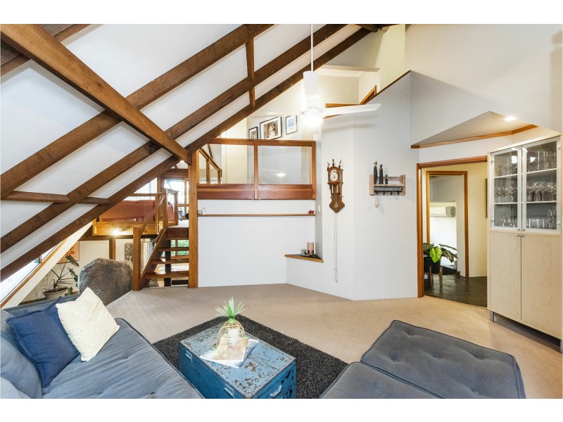 27 Gray Road, Gooseberry Hill WA 6076