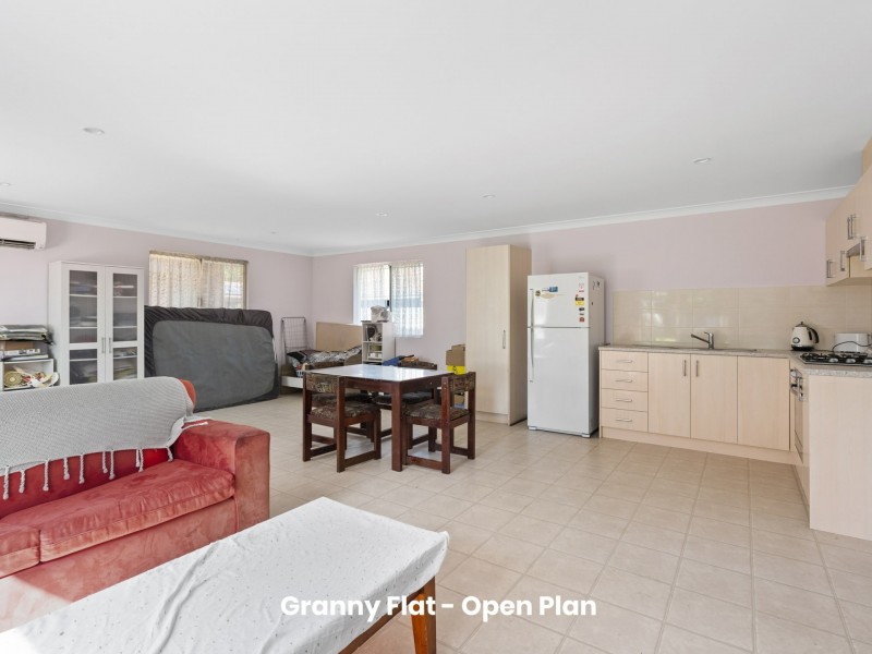 51 Moira Avenue, Forrestfield WA 6058