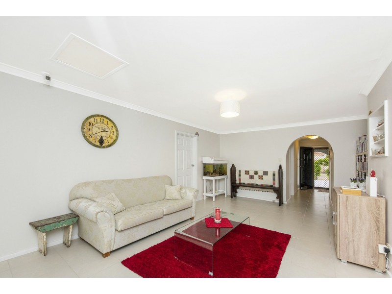 11 Scenic Drive, Maida Vale WA 6057