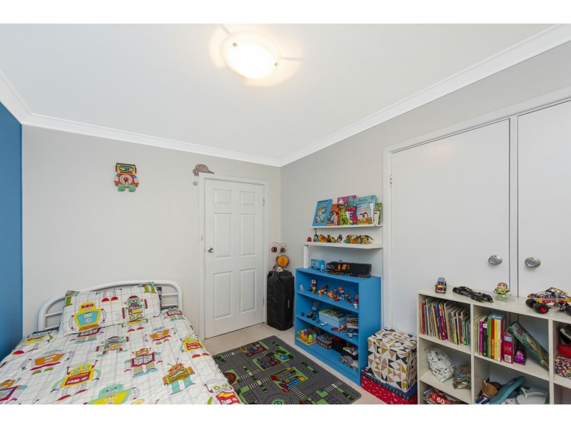 11 Scenic Drive, Maida Vale WA 6057