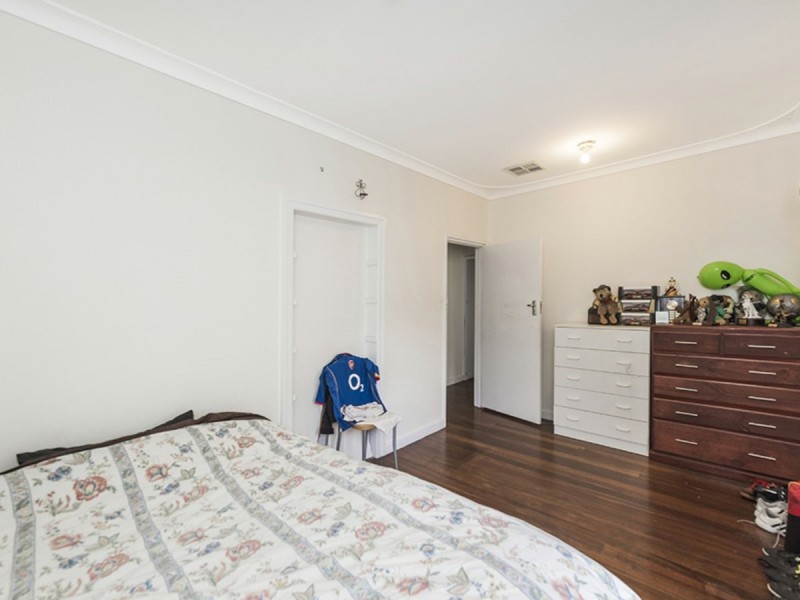 63 West Terrace, Kalamunda WA 6076