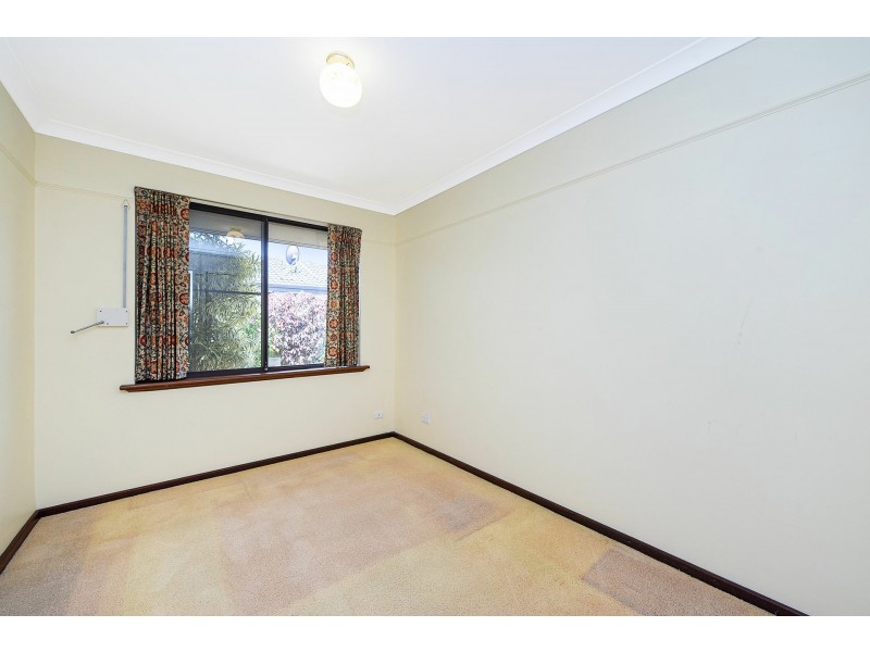 66 Golden Crescent, High Wycombe WA 6057