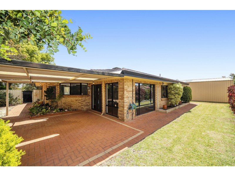 66 Golden Crescent, High Wycombe WA 6057