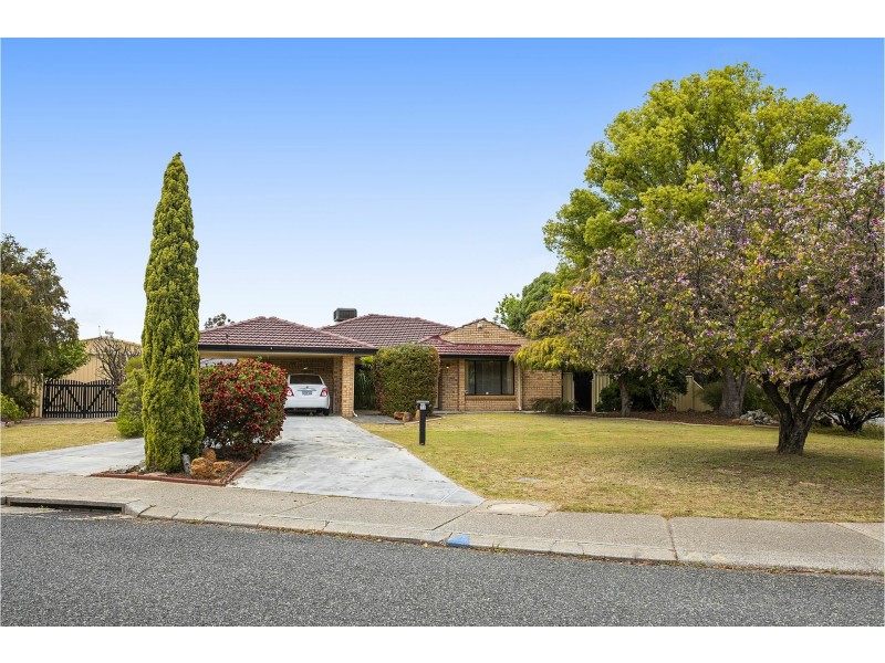 66 Golden Crescent, High Wycombe WA 6057