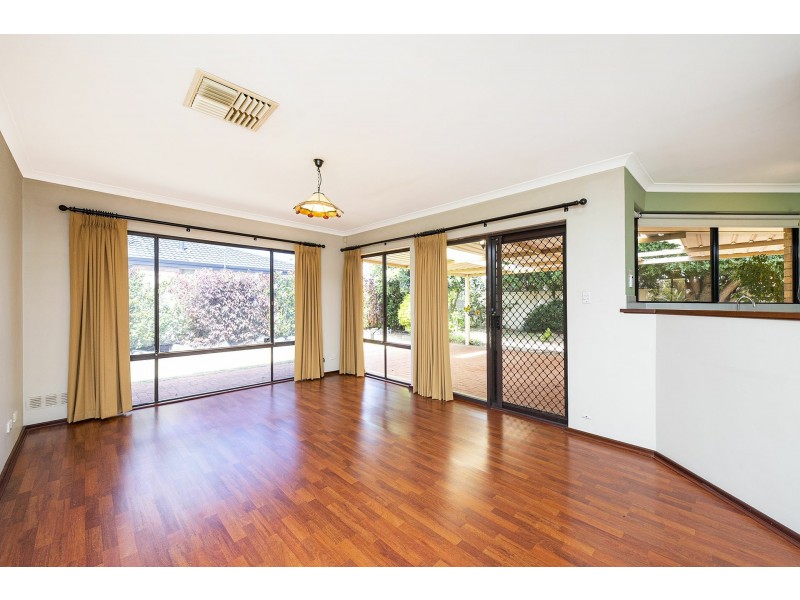 66 Golden Crescent, High Wycombe WA 6057