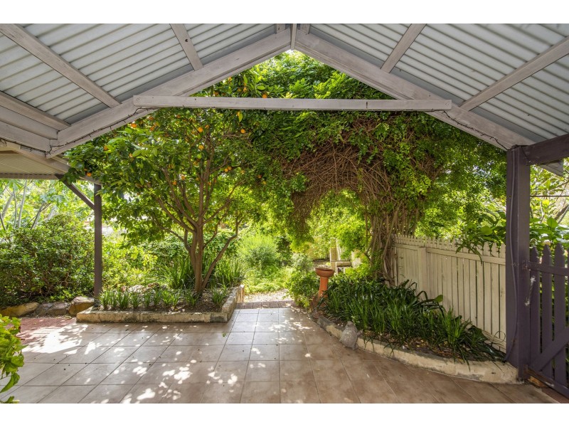 12 Crayden Road, Kalamunda WA 6076