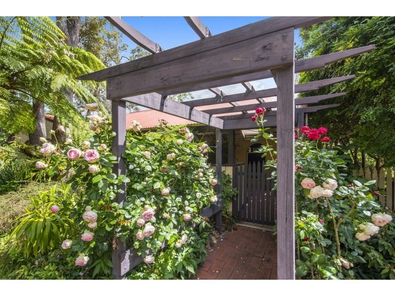 12 Crayden Road, Kalamunda WA 6076