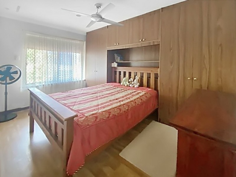 11 Bugendore Street, Maida Vale WA 6057