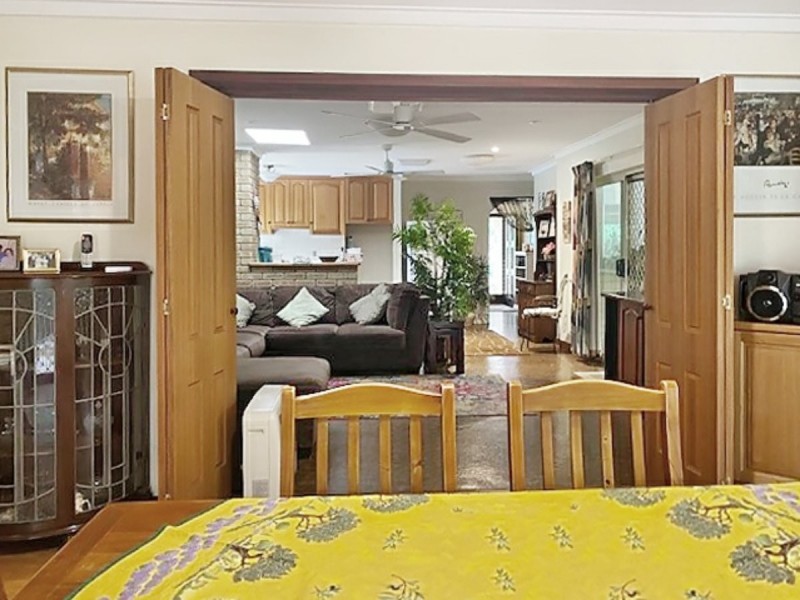 11 Bugendore Street, Maida Vale WA 6057