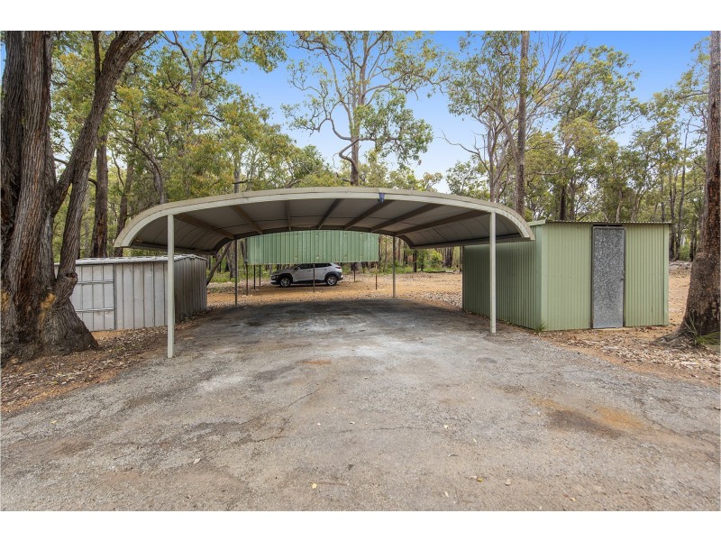 186 Mitchell Road, Bickley WA 6076