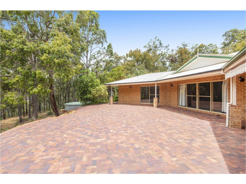 186 Mitchell Road, Bickley WA 6076