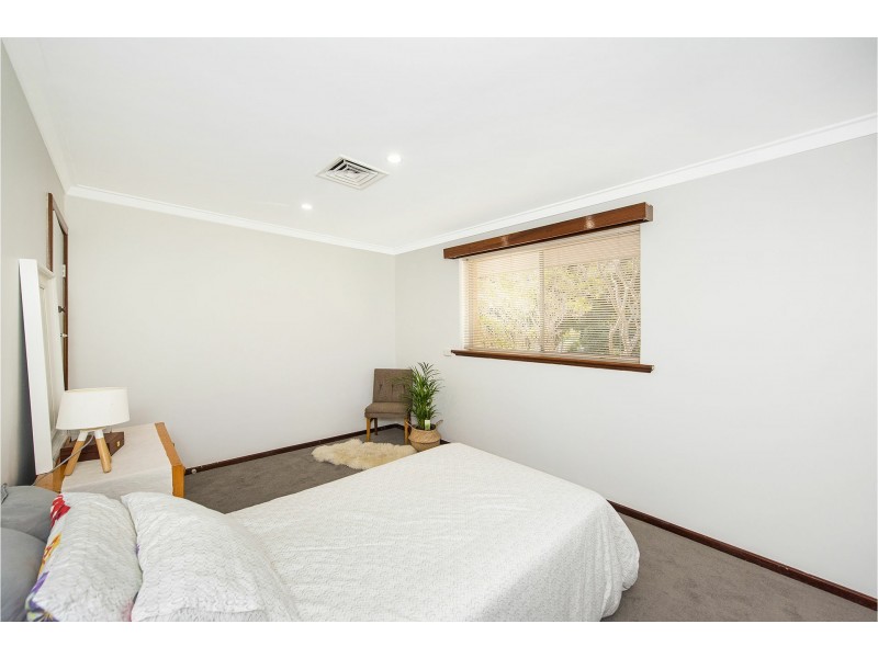 20 Bailey Road, Lesmurdie WA 6076