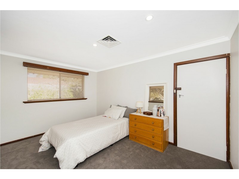 20 Bailey Road, Lesmurdie WA 6076