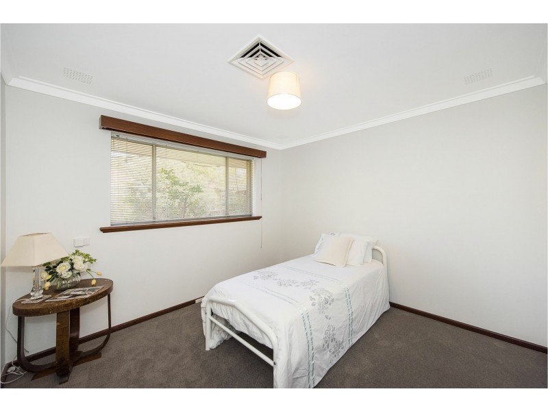 20 Bailey Road, Lesmurdie WA 6076