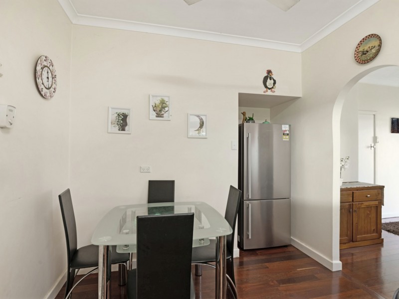 87 Sussex Road, Forrestfield WA 6058