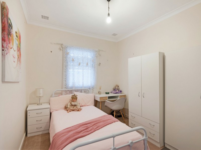 87 Sussex Road, Forrestfield WA 6058