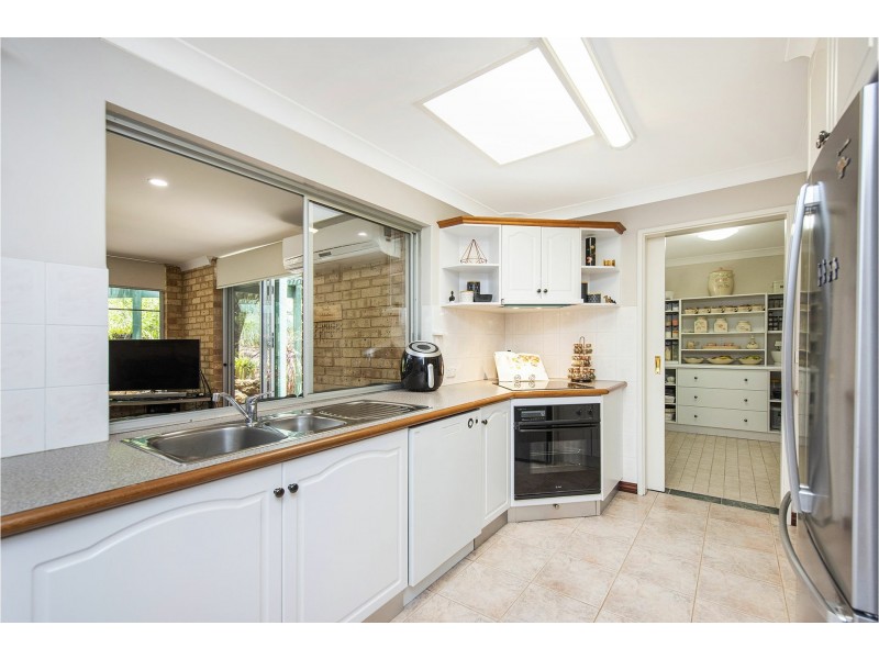 25 Nangkita Road, Lesmurdie WA 6076