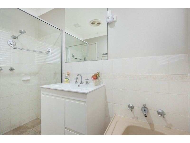 25 Nangkita Road, Lesmurdie WA 6076