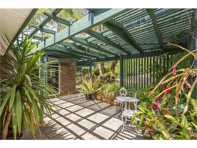 25 Nangkita Road, Lesmurdie WA 6076