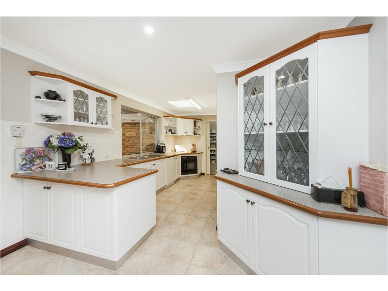 25 Nangkita Road, Lesmurdie WA 6076