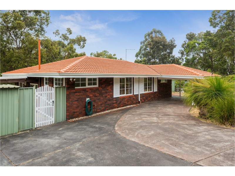 21 Baden Road, Bickley WA 6076