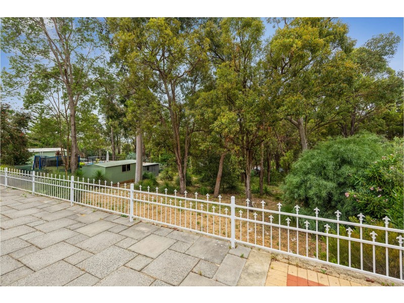 21 Baden Road, Bickley WA 6076