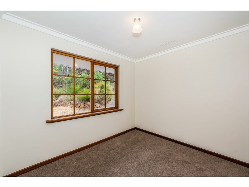 21 Baden Road, Bickley WA 6076