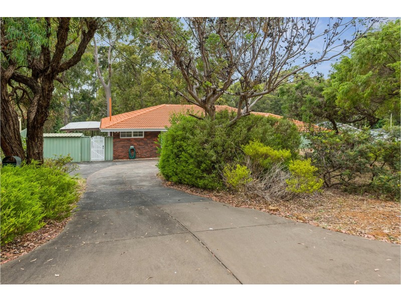 21 Baden Road, Bickley WA 6076