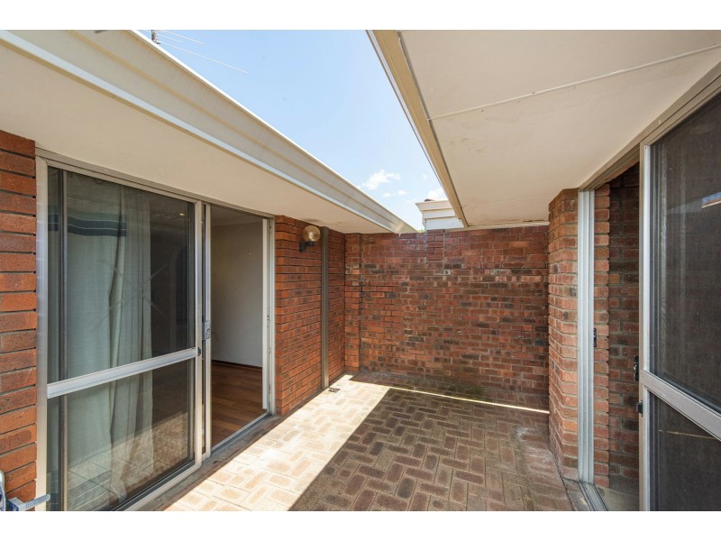 11 Agati Place, Forrestfield WA 6058