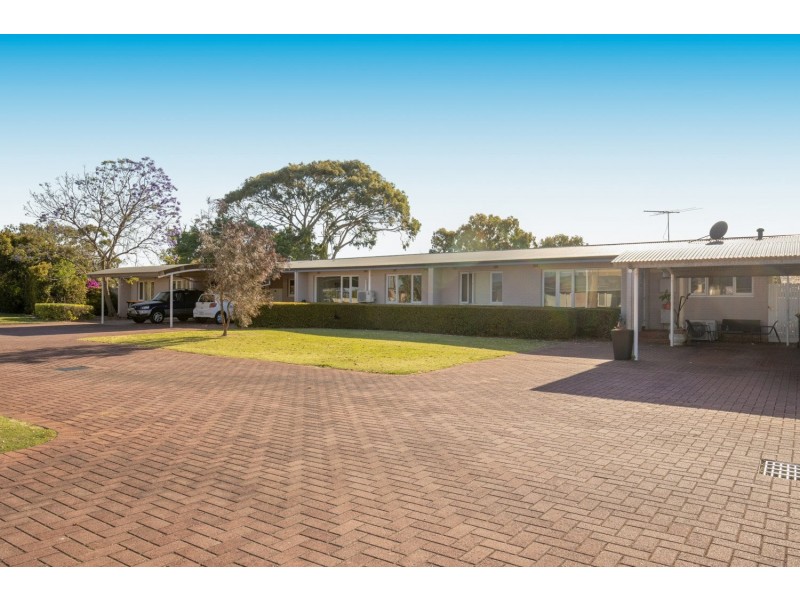 Unit 2/17 Westbrook Way, Girrawheen WA 6064