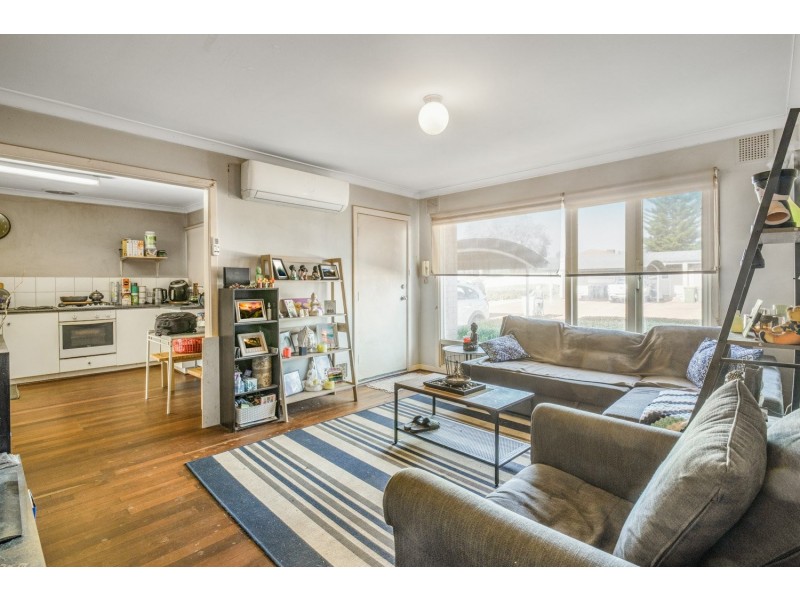 Unit 2/17 Westbrook Way, Girrawheen WA 6064