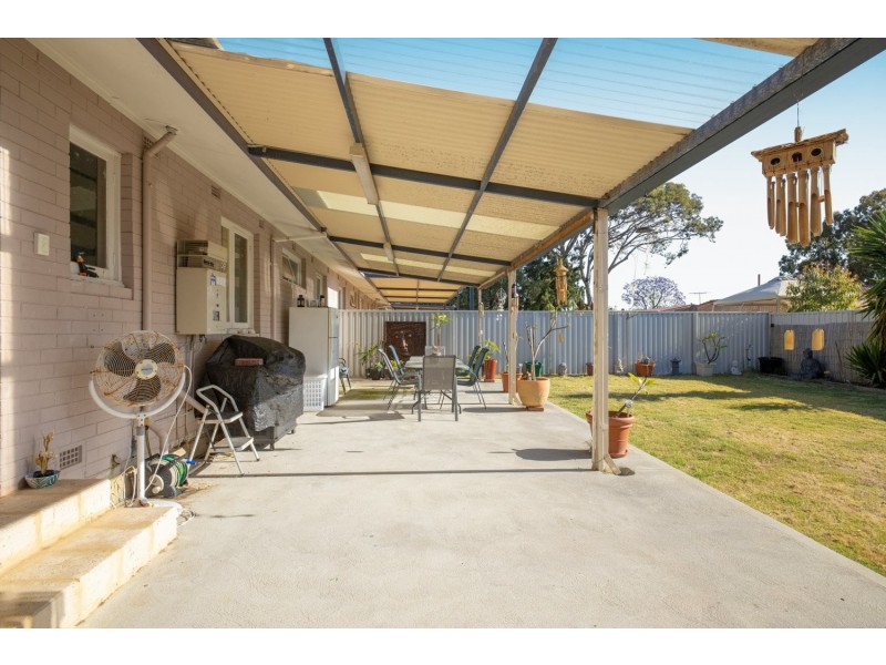 Unit 2/17 Westbrook Way, Girrawheen WA 6064