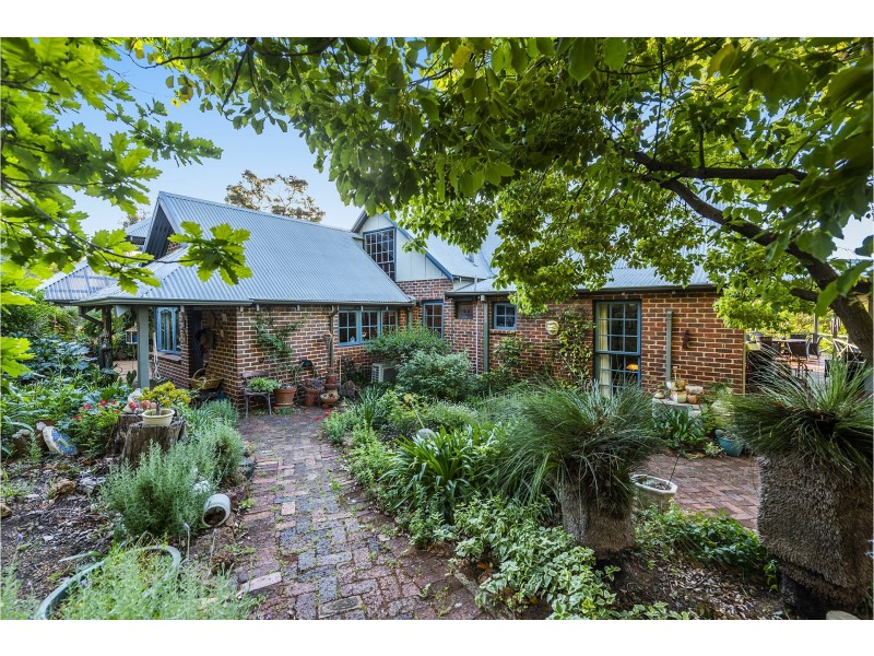 231 Paulls Valley Road, Paulls Valley WA 6076