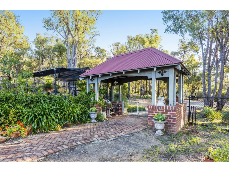 231 Paulls Valley Road, Paulls Valley WA 6076